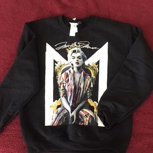 Crew neck Marilyn Monroe black sweater
